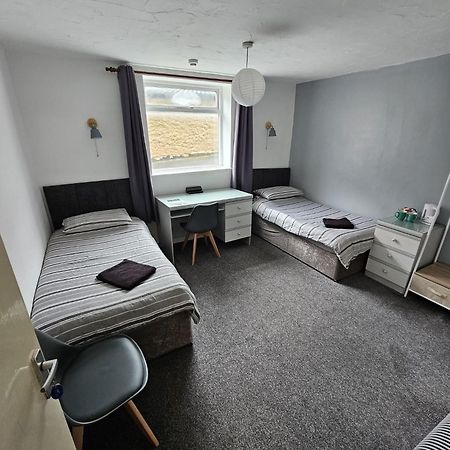 The Coach House Hotel Кегуърт Екстериор снимка