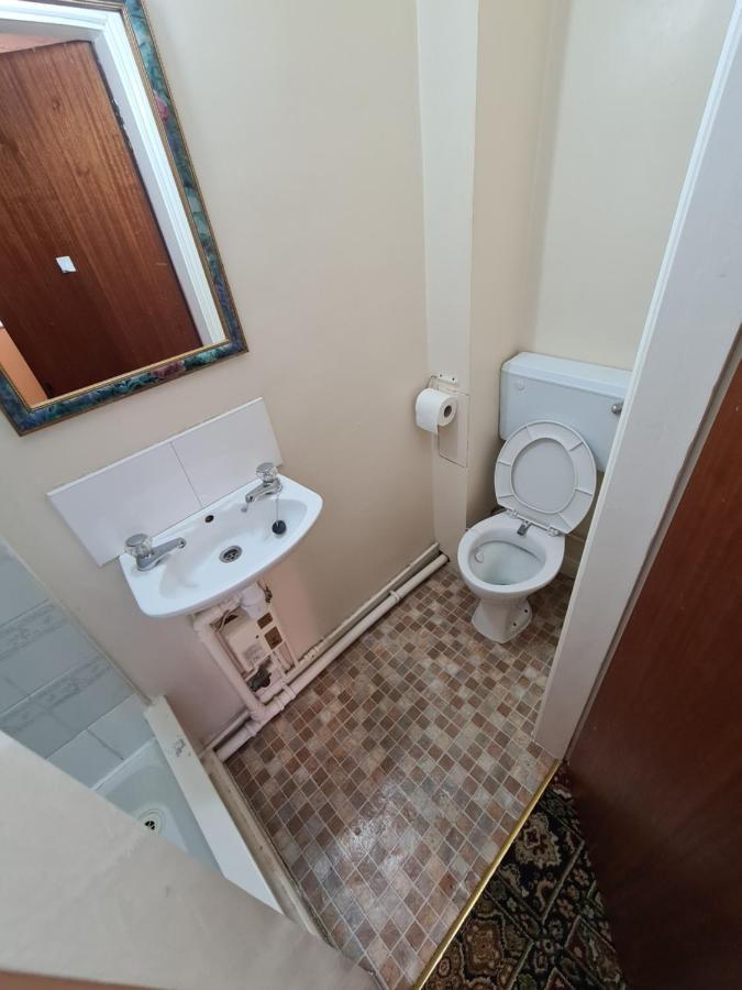 The Coach House Hotel Кегуърт Екстериор снимка