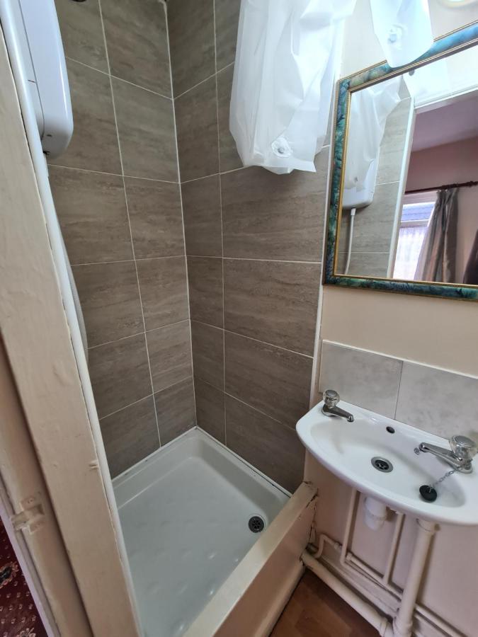 The Coach House Hotel Кегуърт Екстериор снимка