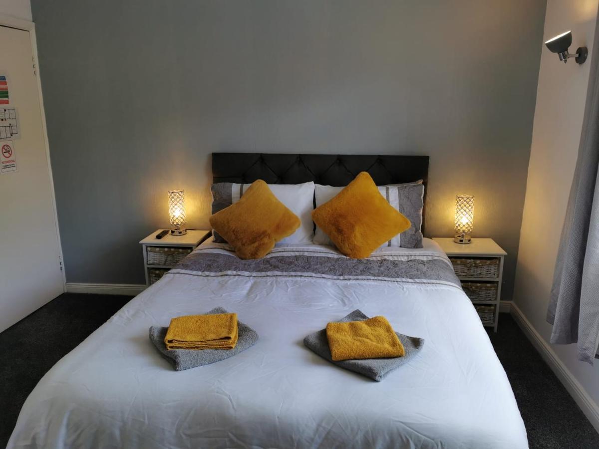 The Coach House Hotel Кегуърт Екстериор снимка